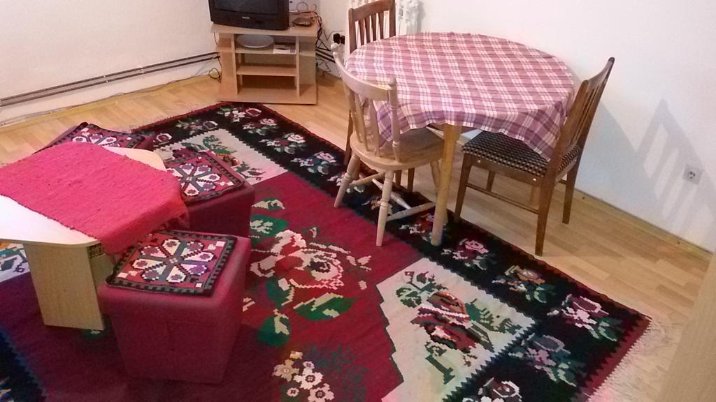 Apartments Ogorjelica Jahorina Kamer foto